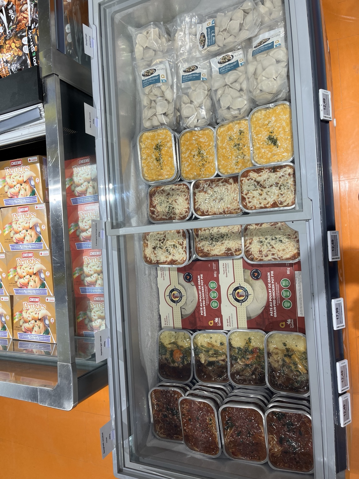 Produits Au Fin Palais dans un congélateur en magasin